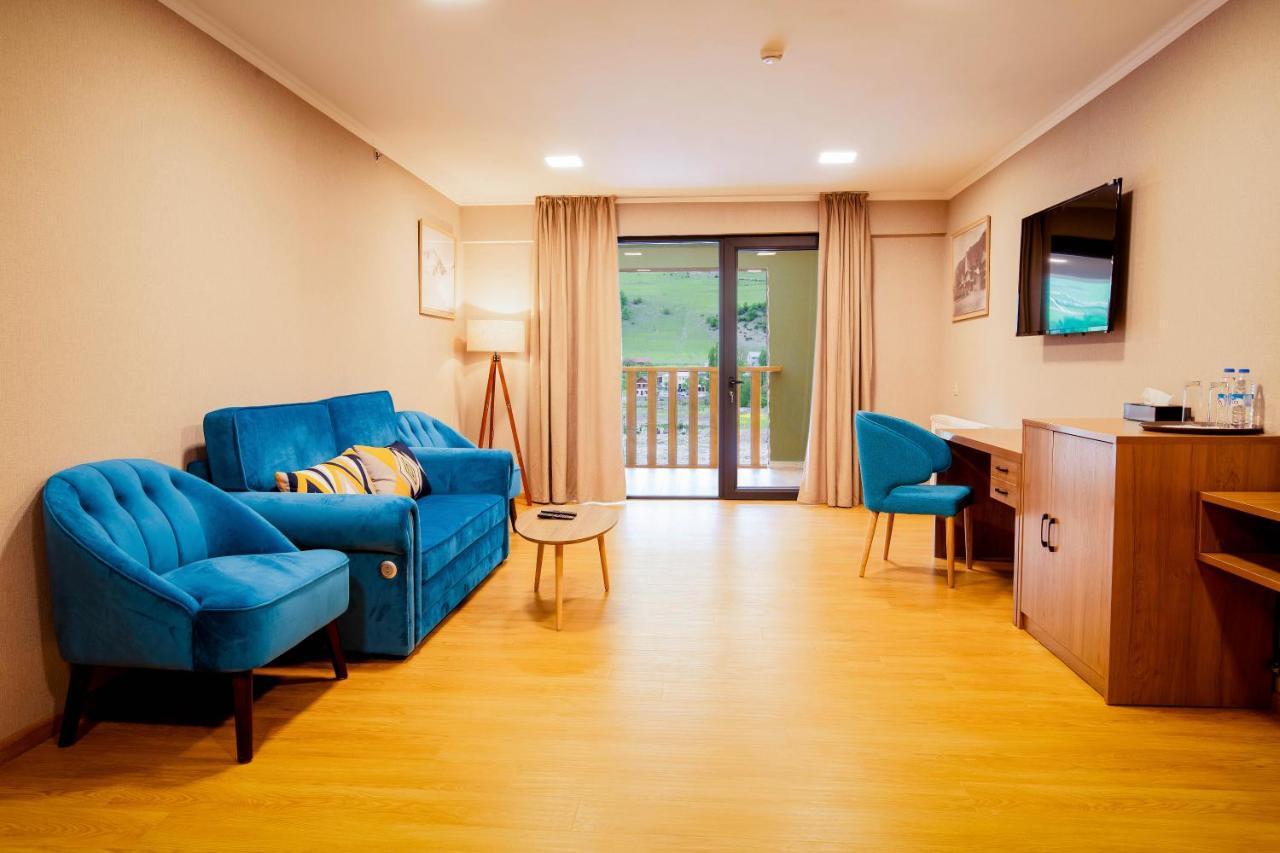 Gistola Hotel เมสเตีย ภายนอก รูปภาพ